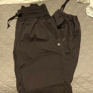 Lululemon pants